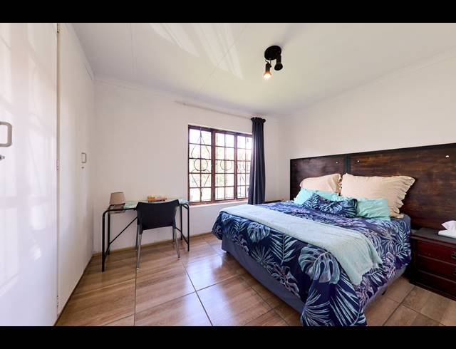 2 BEDROOM SECTIONAL TITLE FOR SALE IN HALFWAY GARDENS